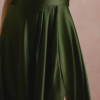 VESTIDO DE FESTA NORUEGA CREPE ACETINADO - VERDE OLIVA