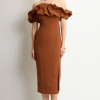 VESTIDO OMBRO A OMBRO MIDI BABADOS PATY - MARROM