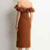 VESTIDO OMBRO A OMBRO MIDI BABADOS PATY - MARROM