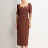 VESTIDO GEORGIA RISCA DE GIZ - MARROM