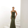 VESTIDO DE FESTA EVA CREPE ACETINADO - VERDE OLIVA