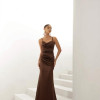 VESTIDO DE FESTA EVA CREPE ACETINADO - MARROM